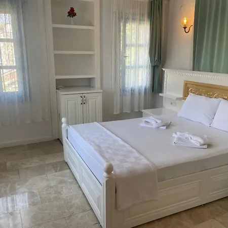 La Petra Boutique *